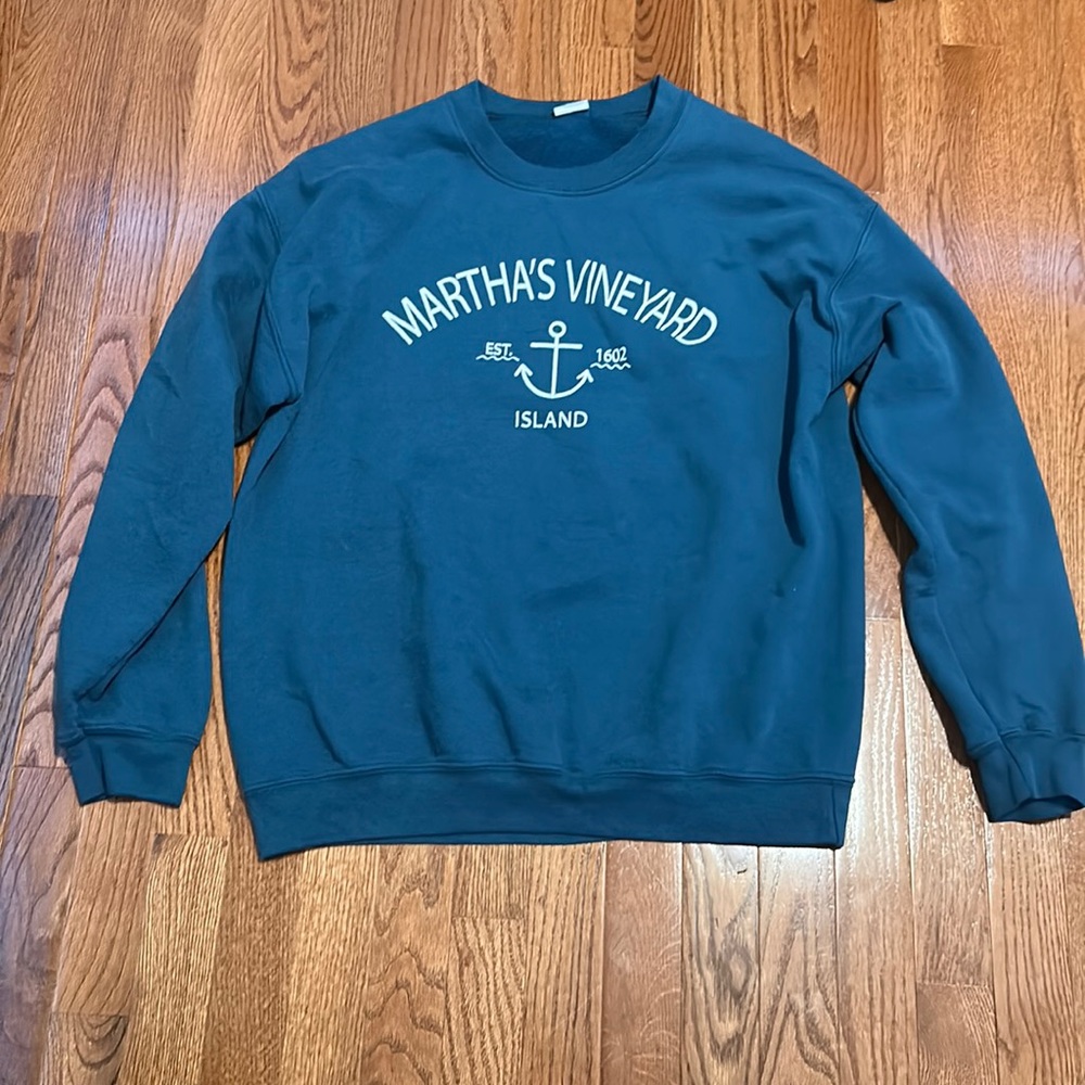 crew neck